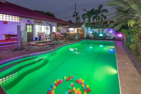 6 Bedroom Pool Villa
