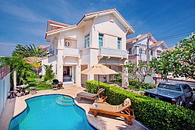 Private-Pool-Luxury-Villas