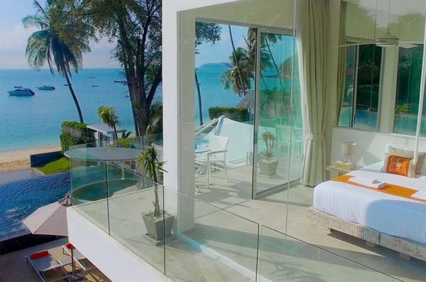 6 bedrooms luxury Villa