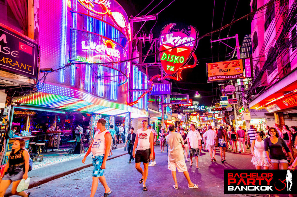 go-go-bar-in-bangkok-party